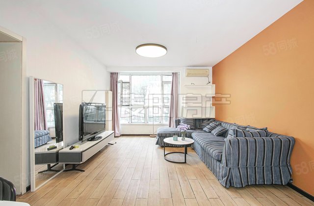 嘉铭桐城(E区)1室1厅70㎡578万二手房图片