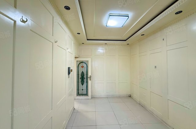 果戈里大街286号小区2室1厅135㎡130万二手房图片