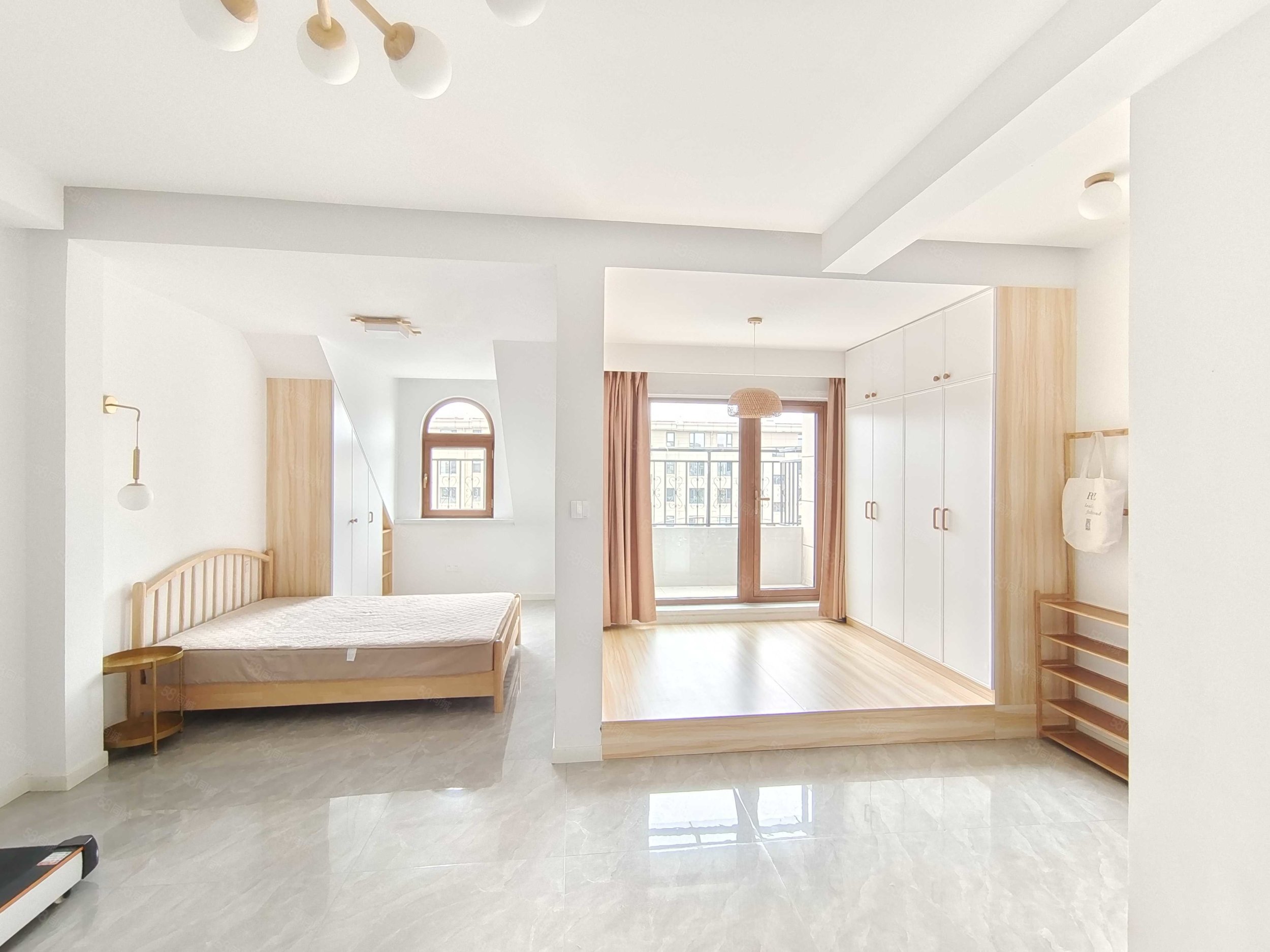 南湖一号(东区)2室1厅1卫60㎡南16.8万