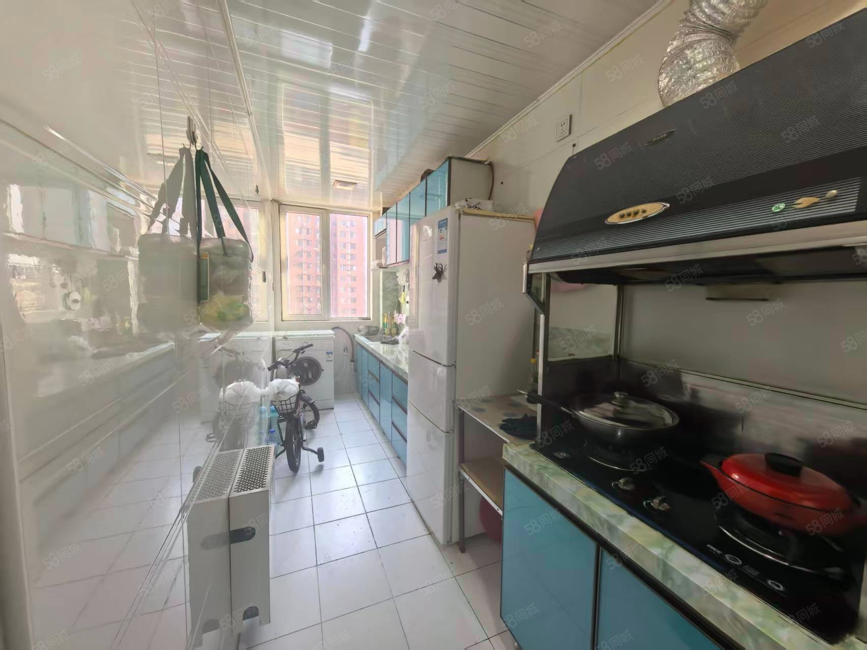 上上城第三季2室1廳1衛(wèi)74.16㎡南60萬