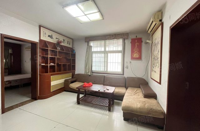 新时代小区2楼， 文轩，本部， 购物方便 低密宜居 出行方便