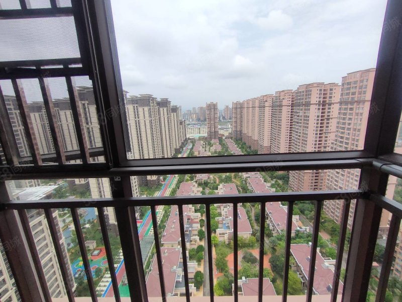 明月石溪3室2厅1卫91.76㎡南北47万