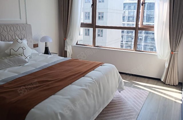 东方名佳3室2厅121㎡110万二手房图片