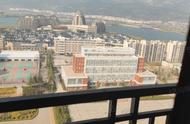 印象泰山3室2厅153㎡92万二手房图片