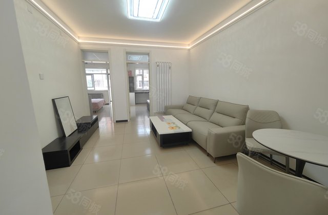 65.8万：六中对过，新世纪花园，精装四楼，大三居停车方便