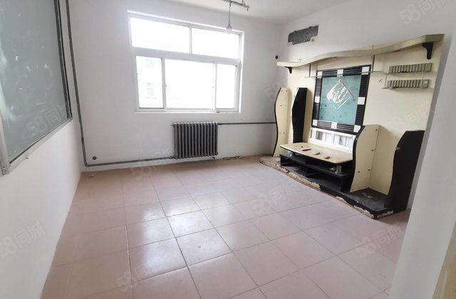 文轩本部，二实验，区委家属院，好楼层，三室朝阳，停车方便