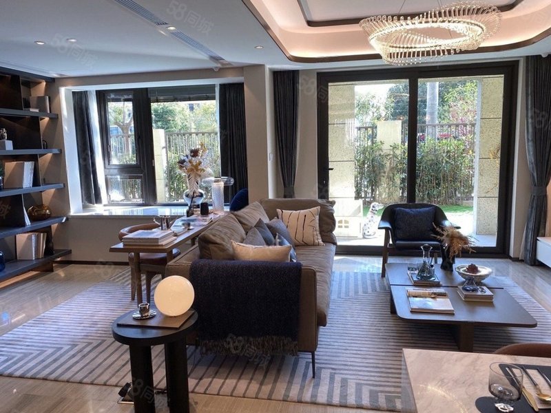 海伦堡样板新房洞泾有名法式超大平层内部价免中价费来电