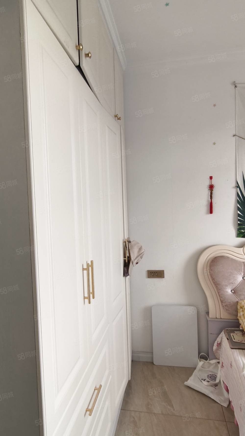 凤凰城(海林)2室1厅1卫83㎡南北23.5万