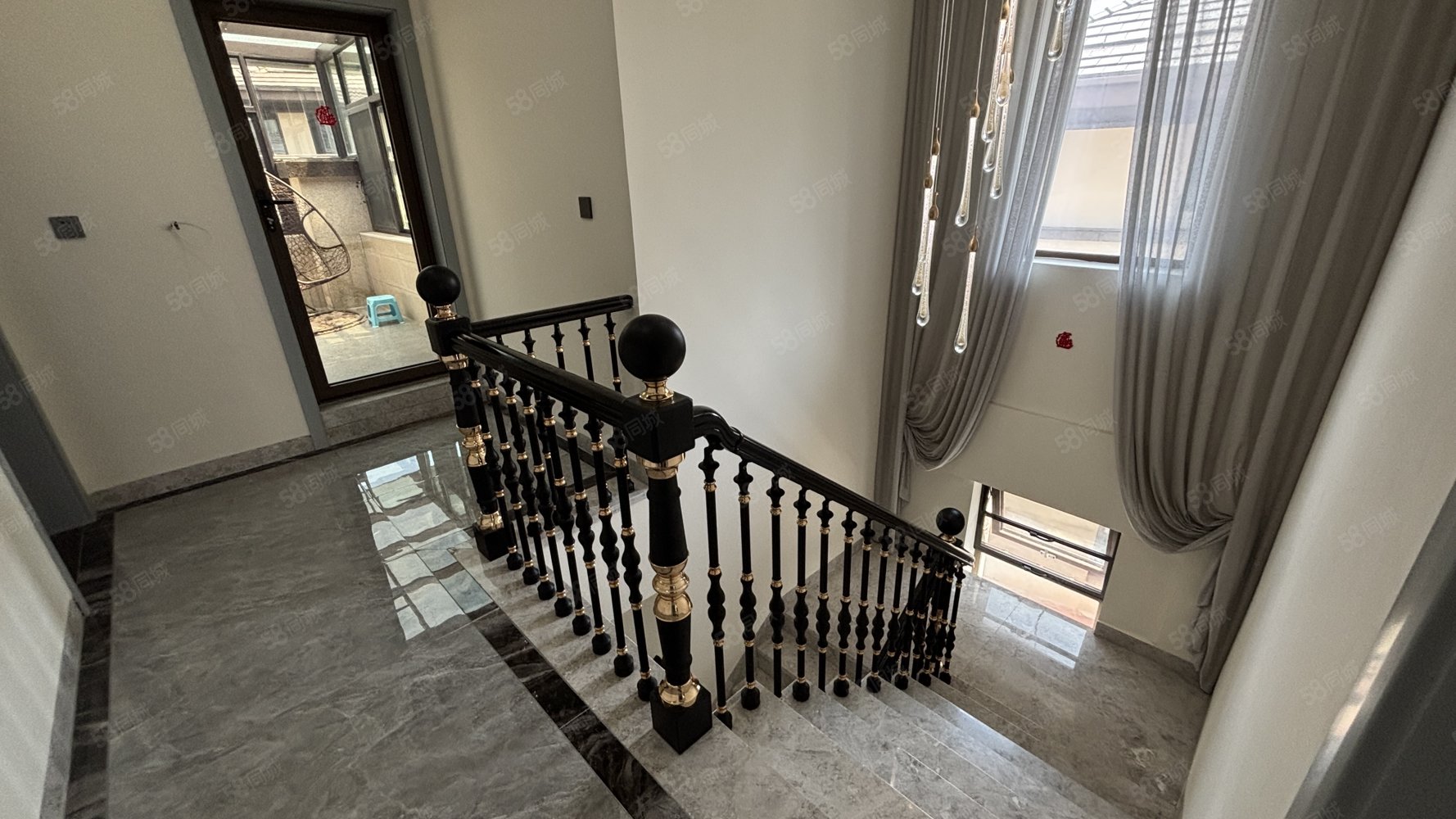 天屿花城((别墅)6室2厅6卫396㎡南北336万