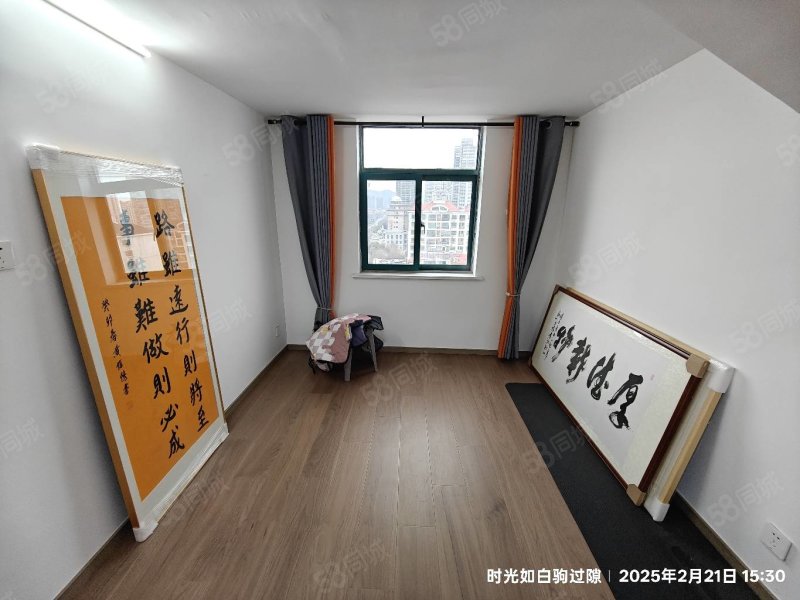 百年香樟花园3室4厅2卫148㎡南北79万