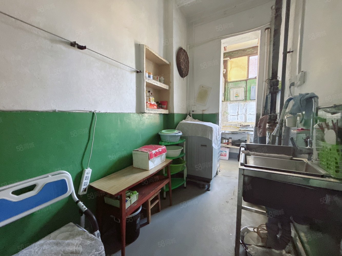 沿河小区2室2厅1卫75㎡南北25万