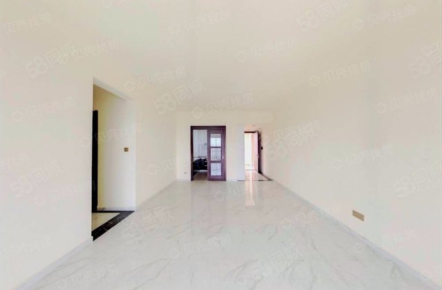 伦教碧桂园珑湾苑4室2厅137.32㎡128万二手房图片