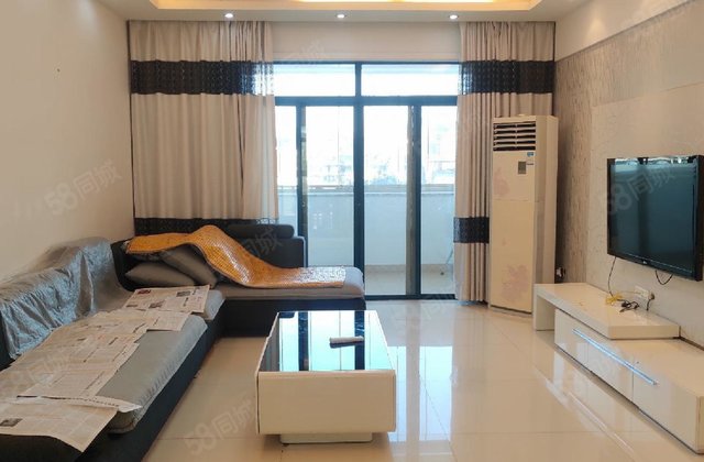 香山锦苑 三房 123平方 精装修 全套家具家电 满五年