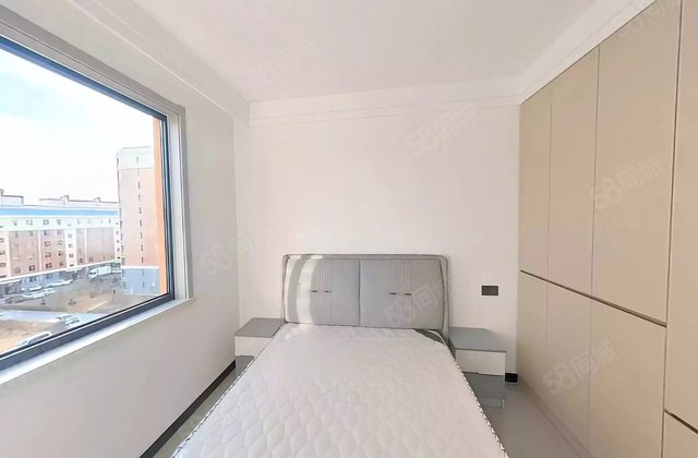 天保新城(东区)3室2厅110㎡66万二手房图片