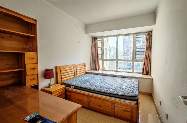 新东方龙湾！电梯洋房！有车位储藏室