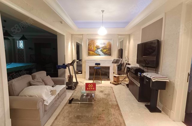 君山別墅6室5廳4衛(wèi)391.84㎡南北790萬(wàn)