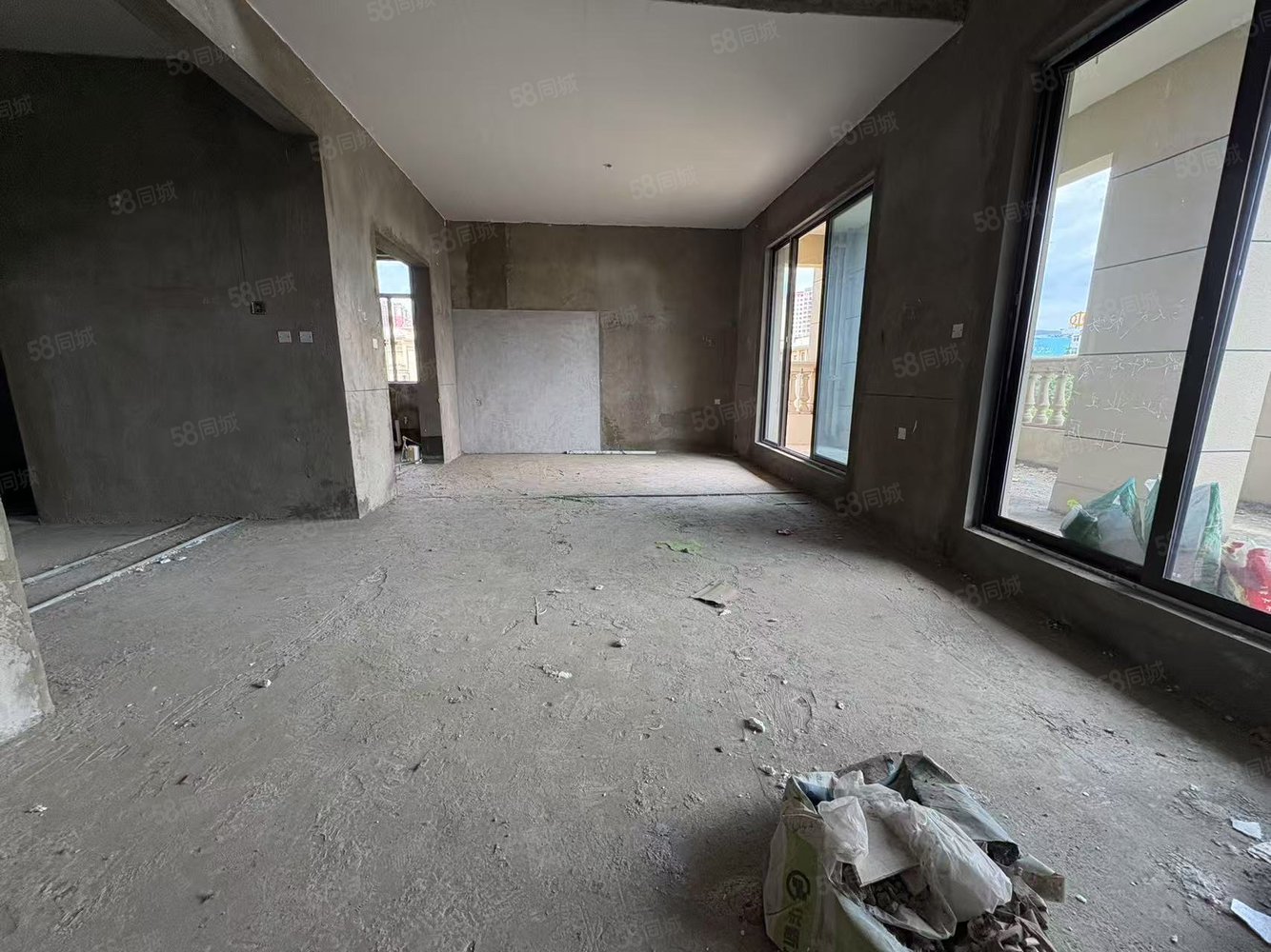 中梁壹号院(别墅)3室2厅3卫161㎡东南178万