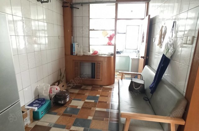 文轩，一中，外国语，供电公司第四家属院 ，三室，停车方便