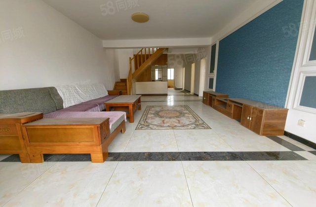 带露天小院精装修复式 满足四代人居住