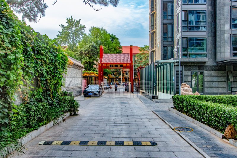 一瓶3室2廳2衛(wèi)188.53㎡南北2650萬