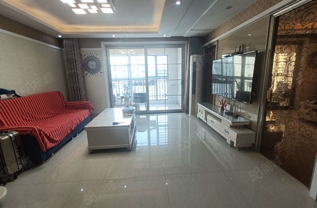 电大附近 花园路 五中 阿卡五期   位置 精装三室带车储