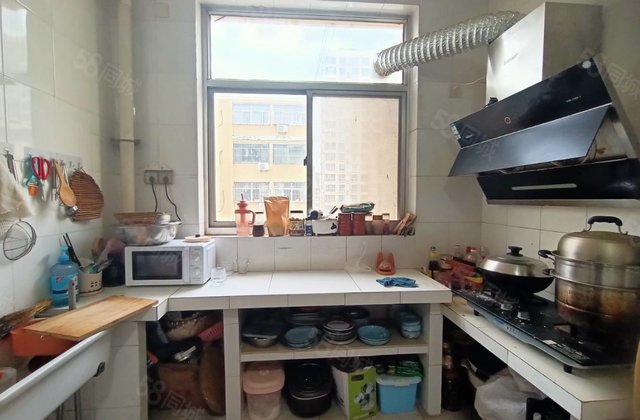 急售七中附近 欧景丽都 亚大意景 东边户中间楼层停车方便