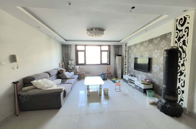 急售桐凤家园小区 电梯洋房 带车库 户型很好 价格不高