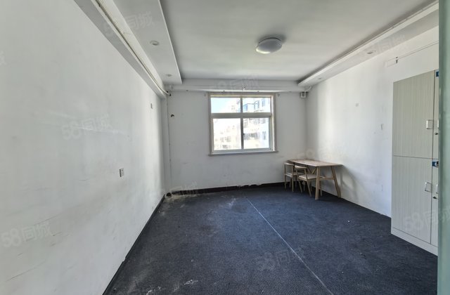 文轩本部总价  的小区  学府花园 一室一厅 免大税