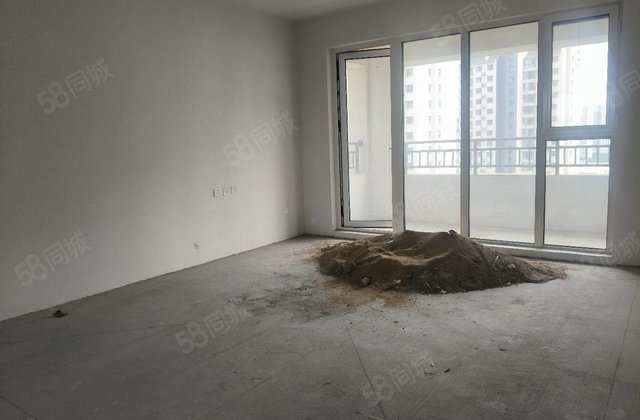 龙城国尊府(观澜园)3室2厅131㎡91万二手房图片
