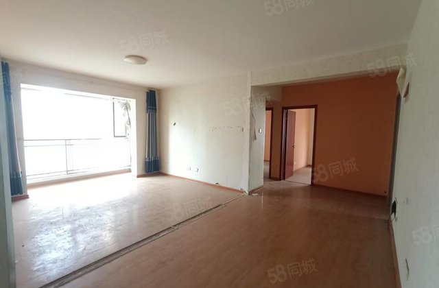 文轩本部 新东方龙湾 三室两卫 全明户型 免大税 看房方便