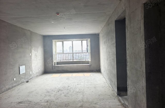 龙厢首府4室2厅152㎡87.6万二手房图片