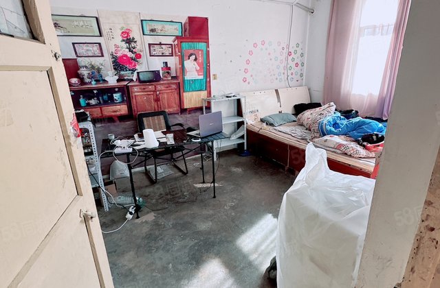 东昌中学 剧院附近 单位家属院 好楼层 停车方便