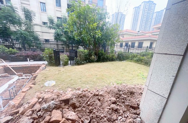 荣盛城观云郡公园里4室2厅145㎡70万二手房图片