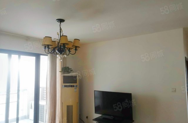 英郡(三期)3室2厅114.24㎡215万二手房图片