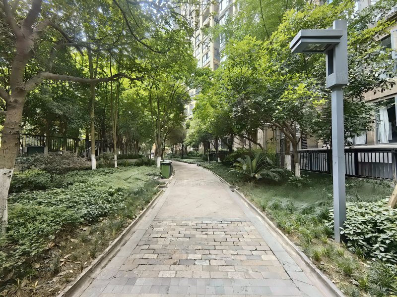 五室朝东跃层高新区中海翠屏湾对小区中庭有装修安静不临街