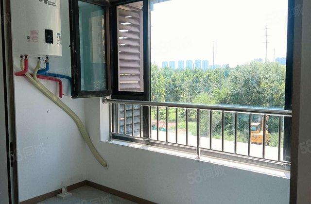 财干路 新房现房 城市领秀 三室 带车位   一套