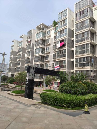 水杉御景多层三楼中等装修 两室改三室证齐全可分期