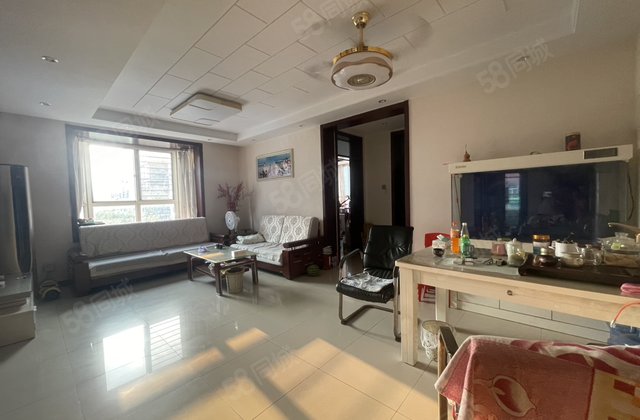 星光水晶城(东区) 近医院 商业配套成熟 得房率高 出行方便