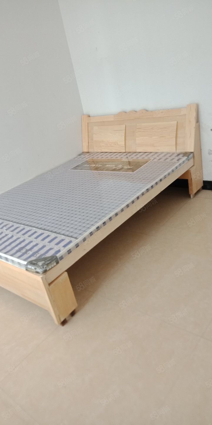 锦谯名苑3室2厅1卫106㎡南43万