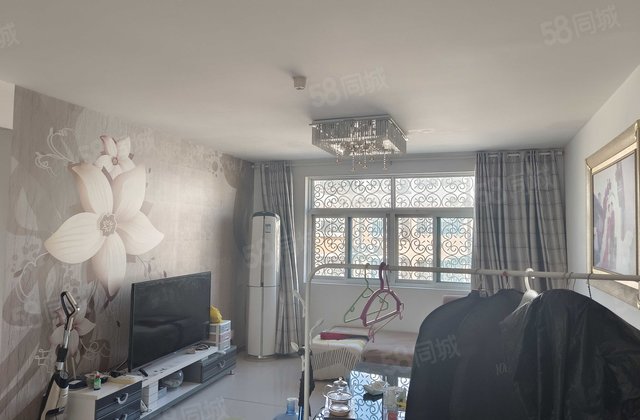 ! 伟业中华苑(南区) 双卫格局 商业配套齐全 看房方便