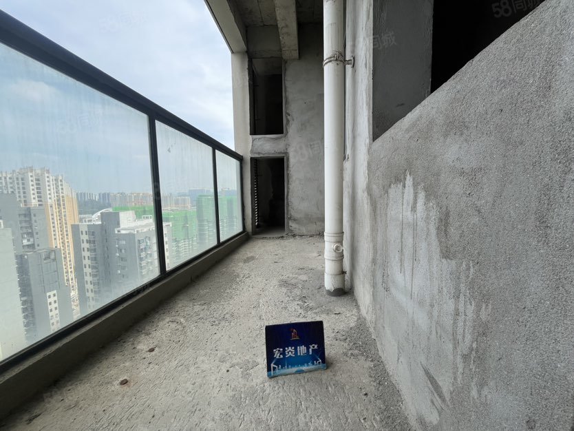 腾龙国际1室1厅1卫55㎡南北26万