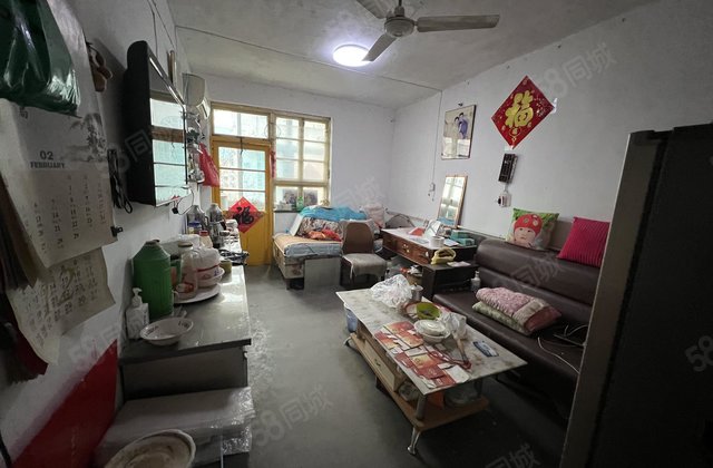 东昌中学 一路之隔 书   单位家属院 一室一厅 看房方便