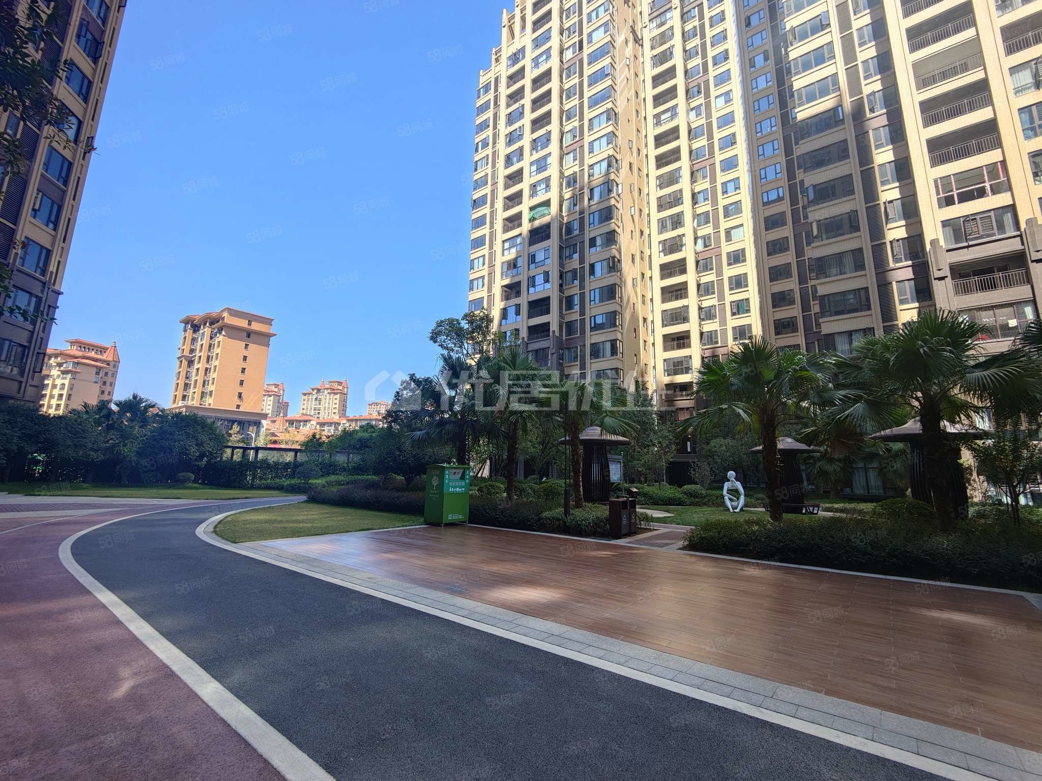 银泰红城(一期)3室2厅2卫110㎡南76.8万