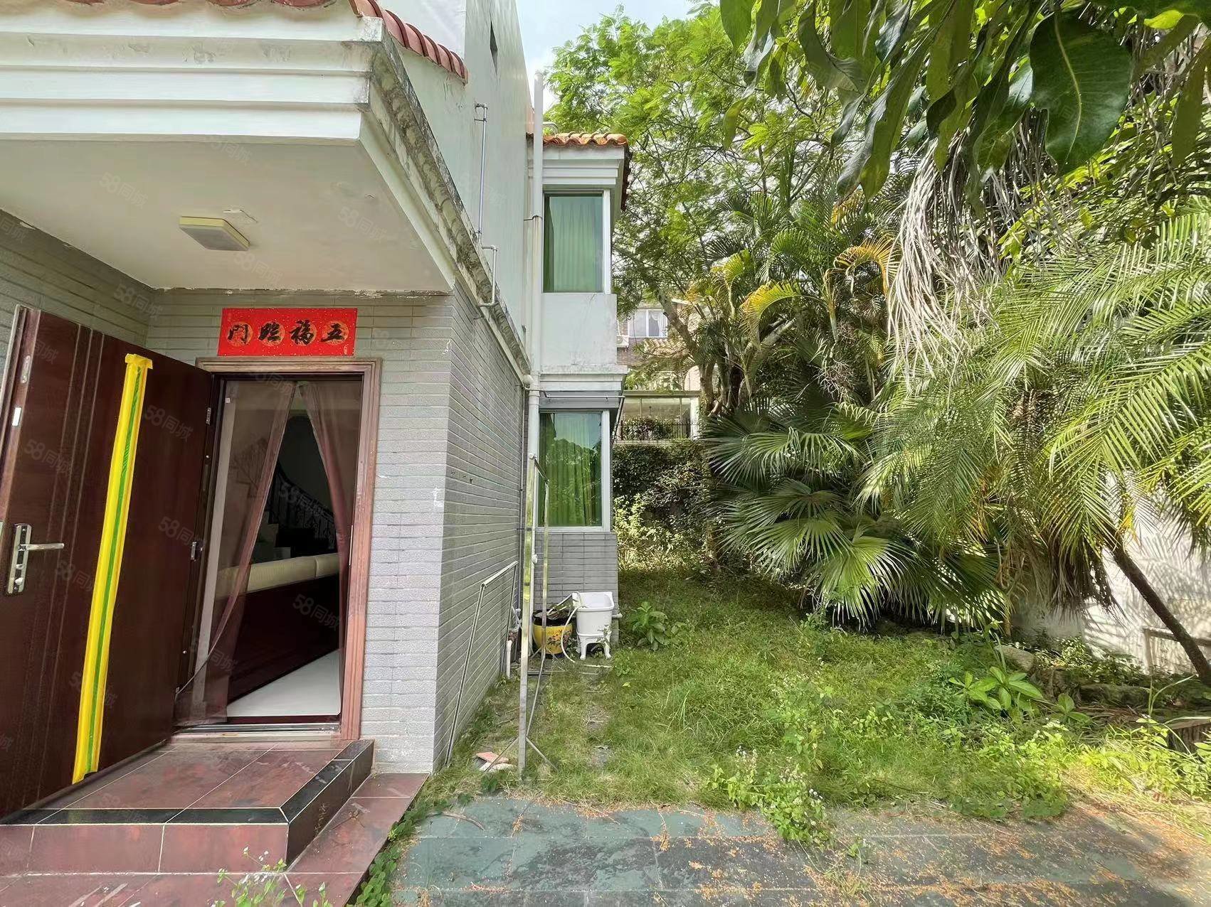 华侨海景山庄3室2厅2卫137㎡南0万