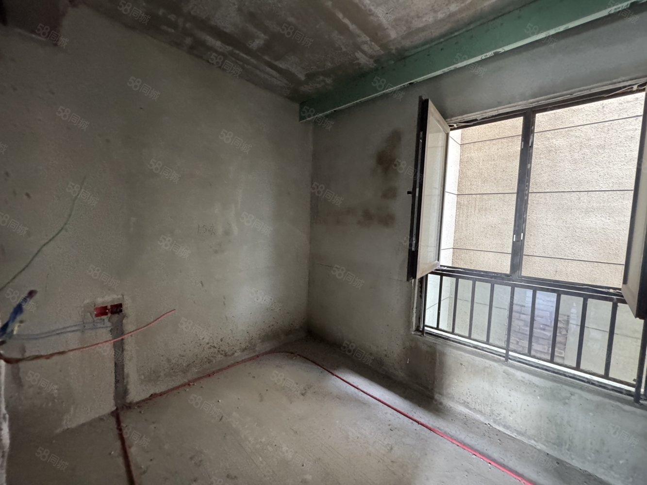 三巽公园里3室2厅1卫35㎡南29.8万