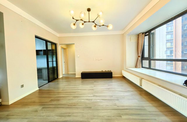 华熙528艺术村锦都3室2厅88㎡225万二手房图片