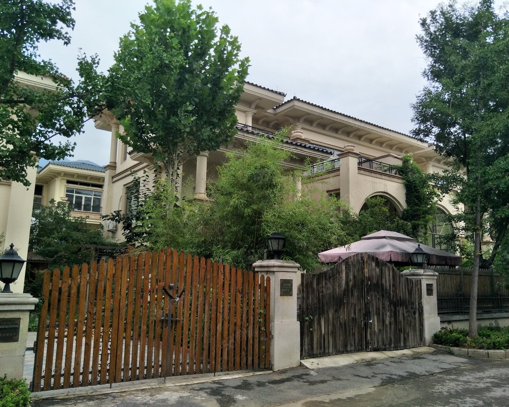 恒大金碧天下别墅五环以外