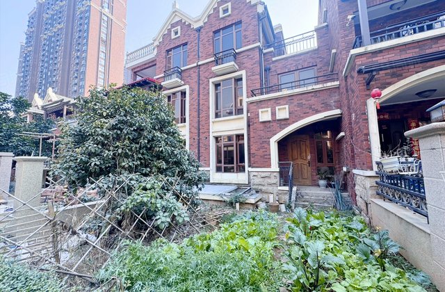 红墅湾(别墅)7室3厅310.87㎡518.9万二手房图片