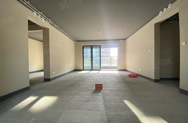 建投启元4室2厅143㎡135万二手房图片