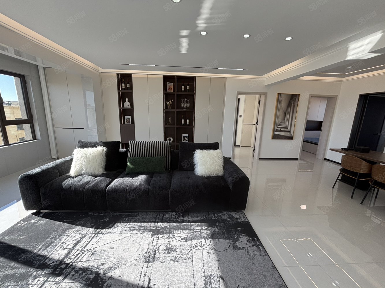 绿地斐勒公馆3室2厅2卫147㎡南北108万